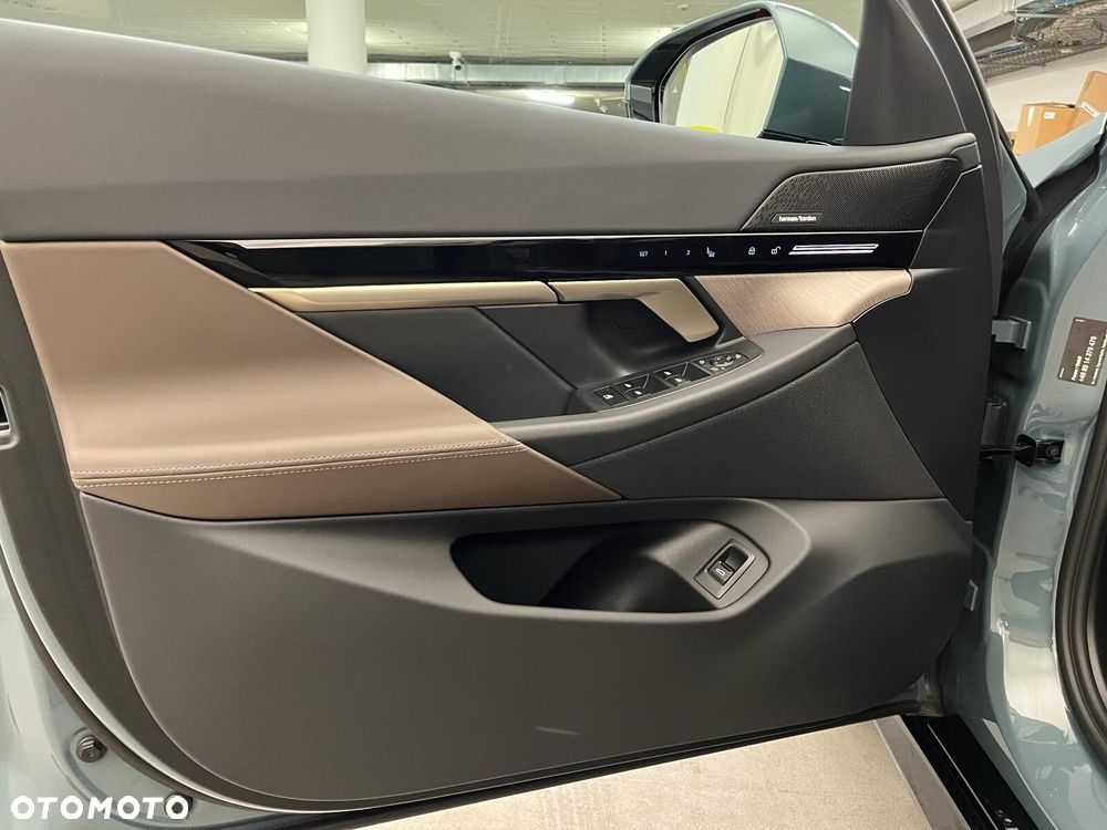 BMW Seria 5 520d xDrive mHEV M Sport - 18