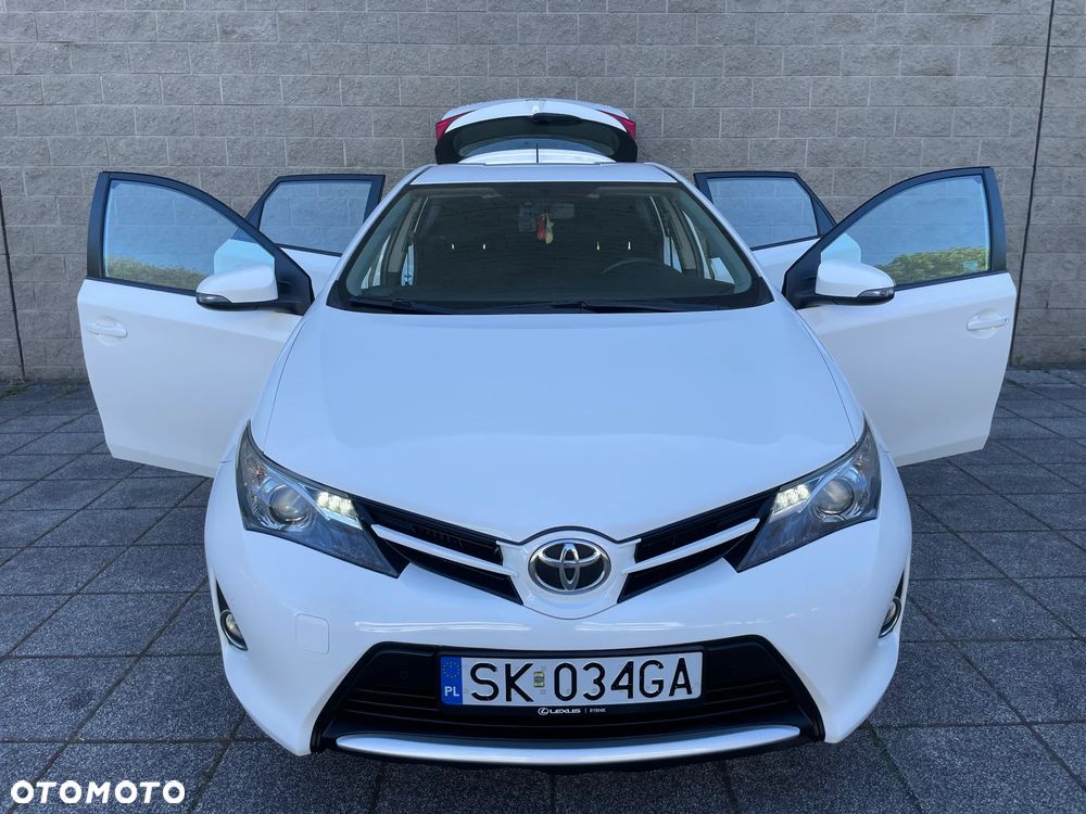Toyota Auris 1.4 D-4D Dynamic - 4