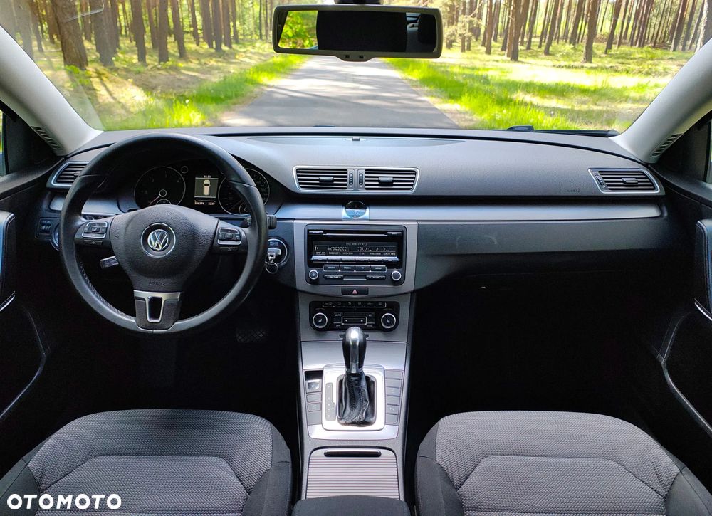 Volkswagen Passat - 7