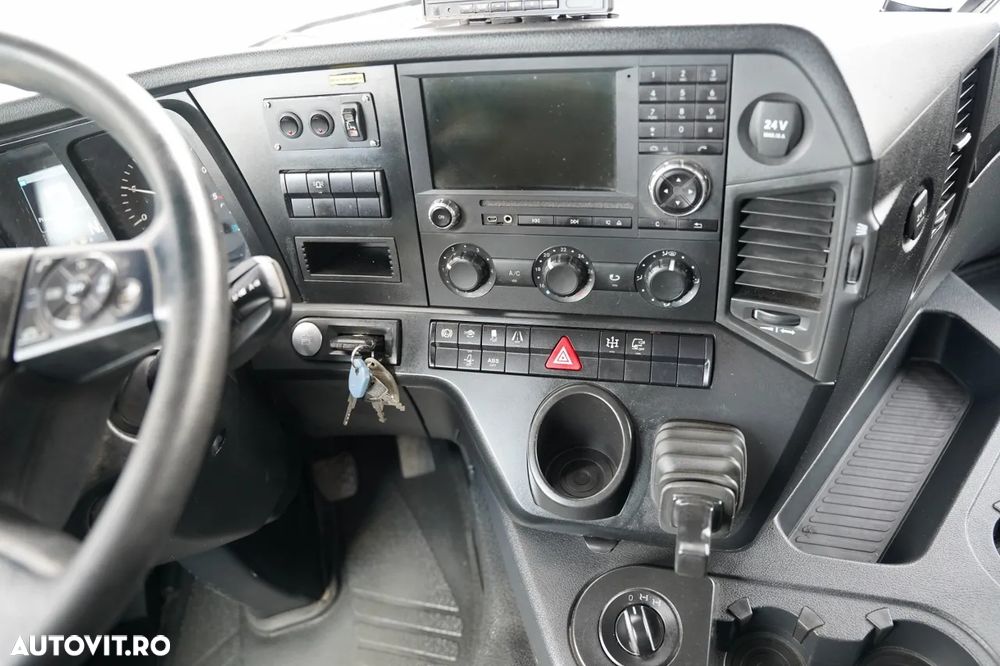 Mercedes-Benz AROCS 2636 / 6X4 / BASCULATOR / + HIAB X-HIDUO 228 E-3 HDS / TELECOMANDĂ / FURCĂ PENTRU PALEȚI / EURO 6 - 33