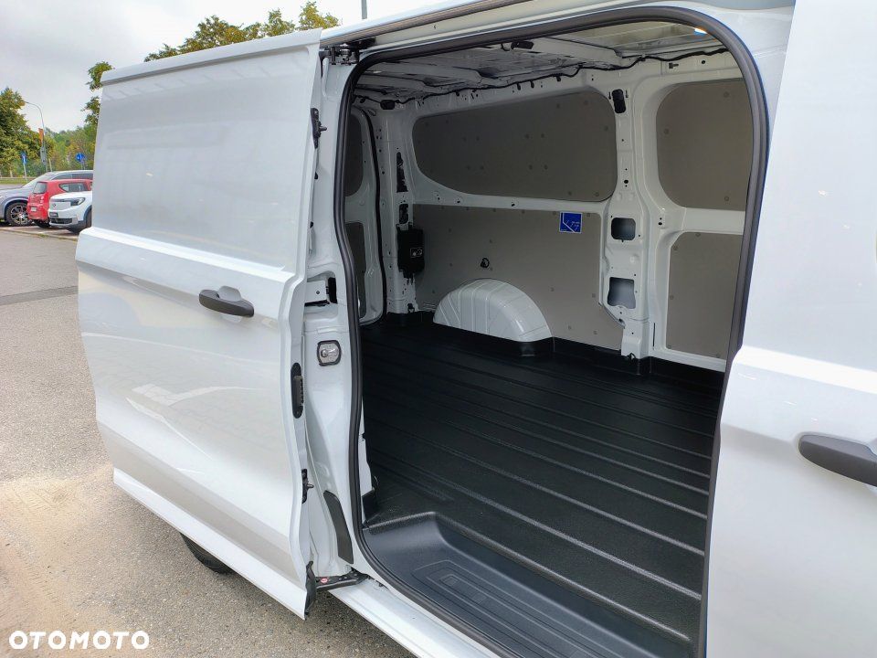 Ford Transit Custom - 8