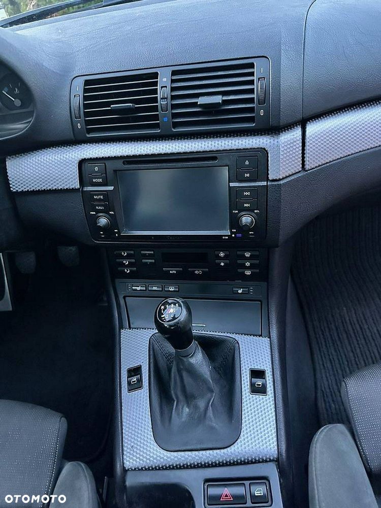 BMW Seria 3 325i Edition Sport - 9