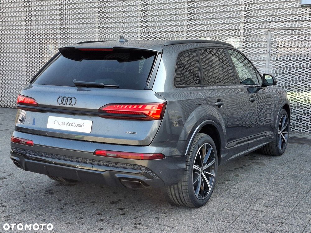 Audi Q7 - 7