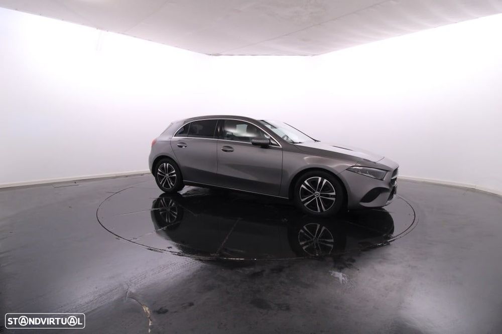 Mercedes-Benz A 200 d - 11