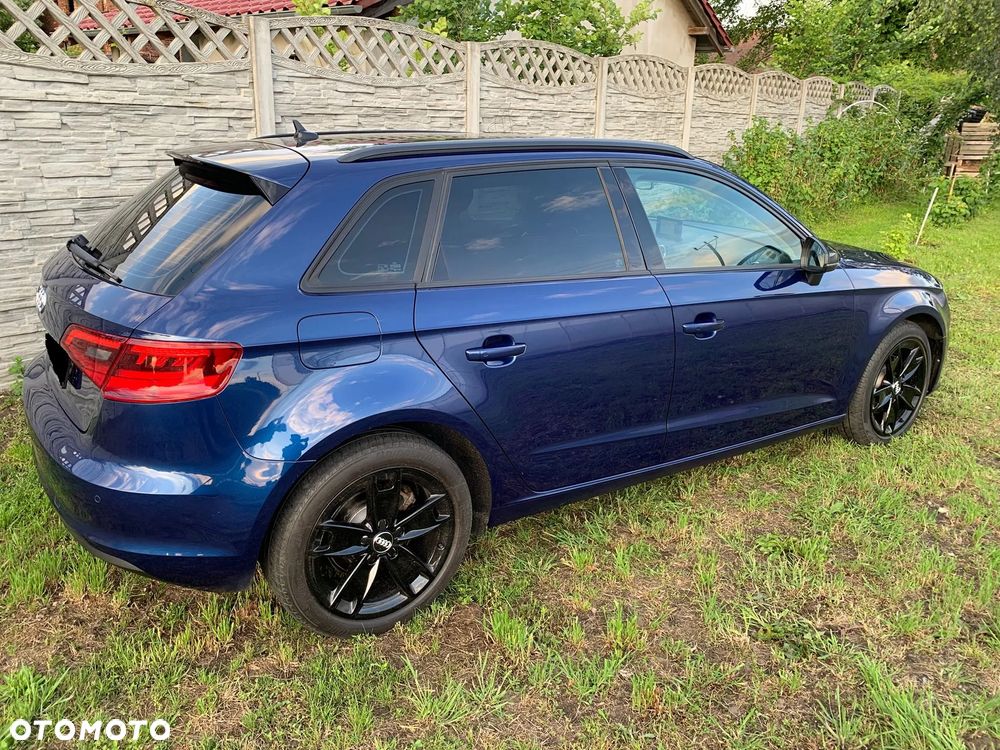Audi A3 Sportback 1.6 TDI ultra Attraction - 2
