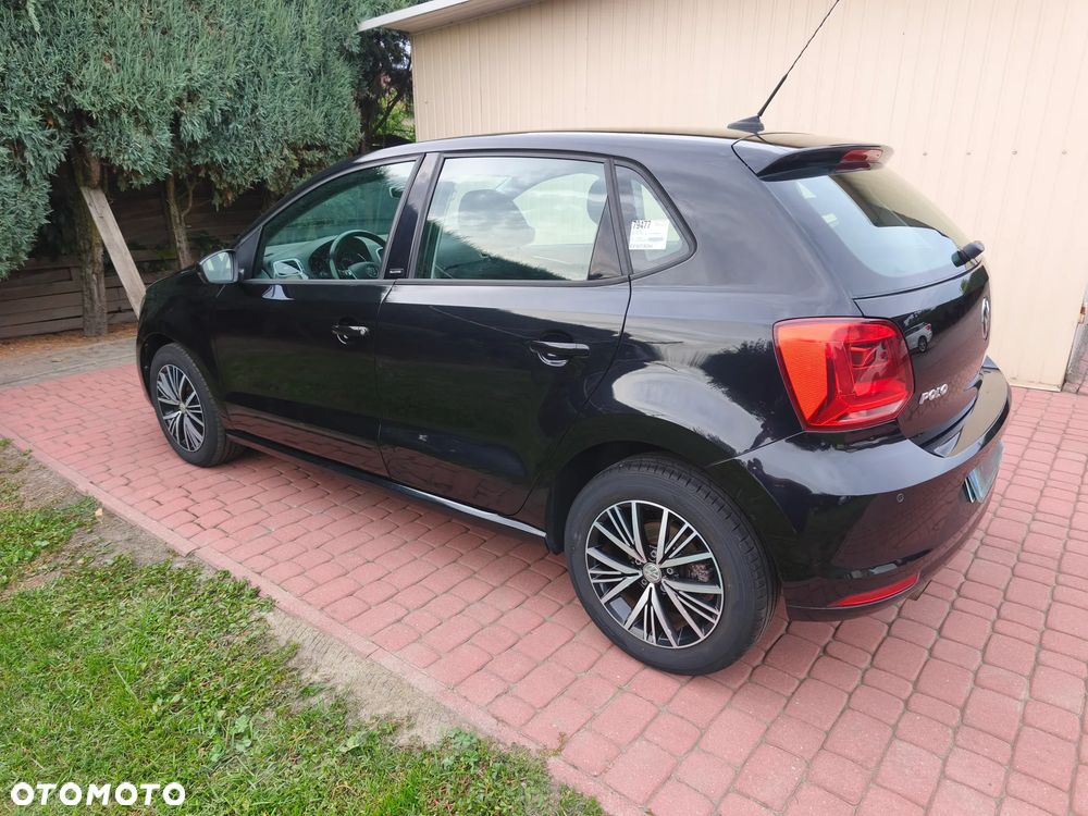 Volkswagen Polo 1.2 TSI Blue Motion Technology Allstar - 8