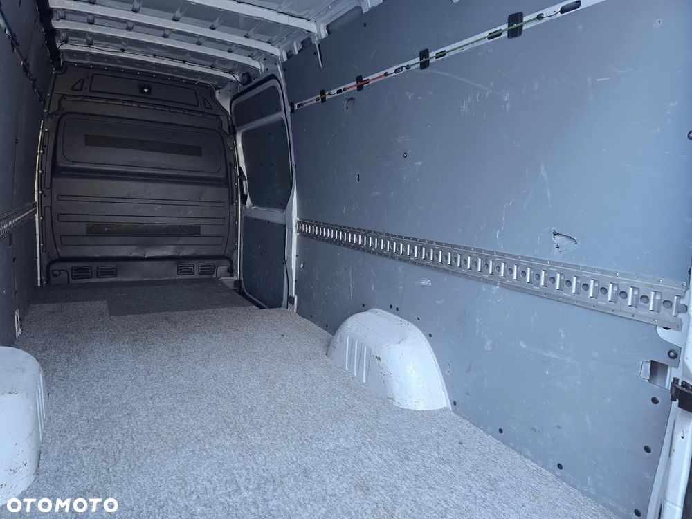 Mercedes-Benz Sprnter - 23