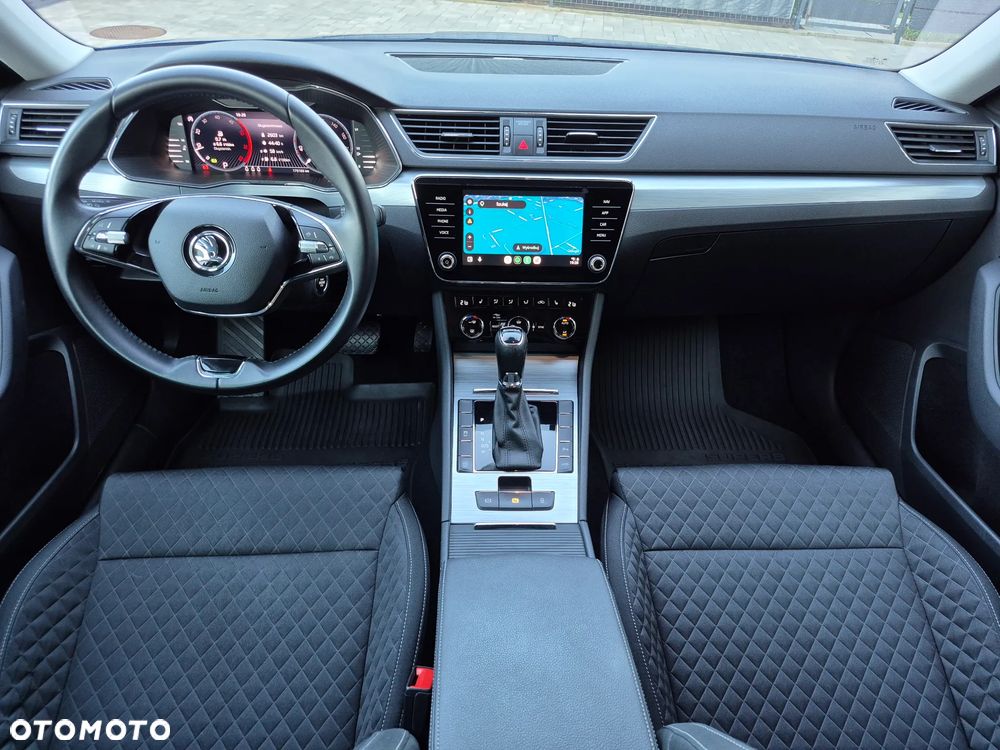 Skoda Superb 2.0 TDI SCR Ambition DSG - 8