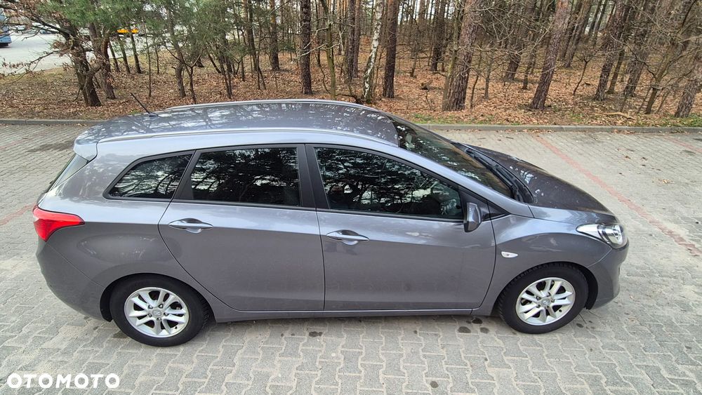 Hyundai i30 1.4 Classic + - 10