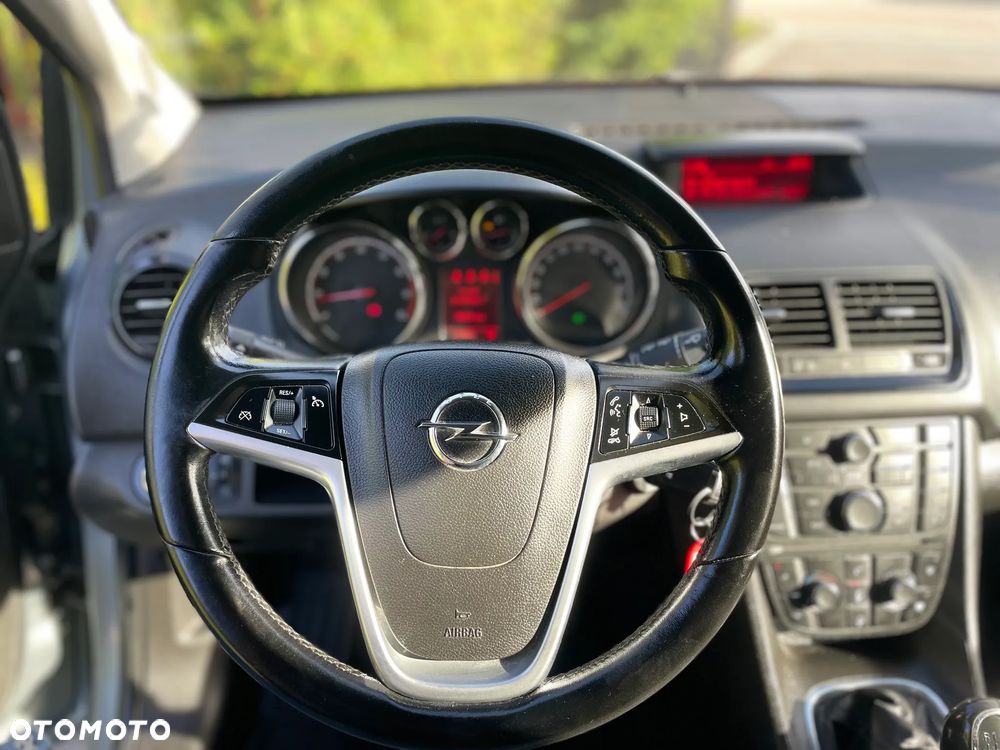 Opel Meriva 1.4 Cosmo - 17