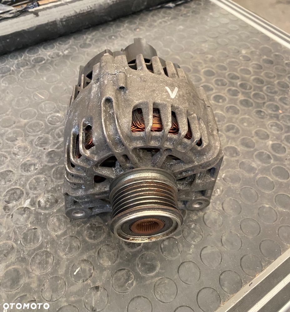 DACIA DUSTER 1 I   1.5 DCI  Logan Sandero 2 II DOKKER LODGY ALTERNATOR DASTER RENAULT SCENIC II THALIA LOGAN 231003831R  TG12C094  2607395C Renault - 1