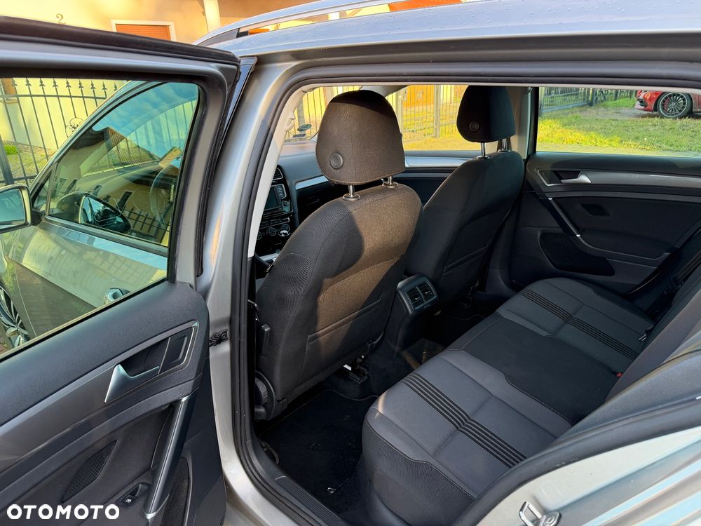 Volkswagen Golf 1.6 TDI BlueMotion Technology Allstar - 9