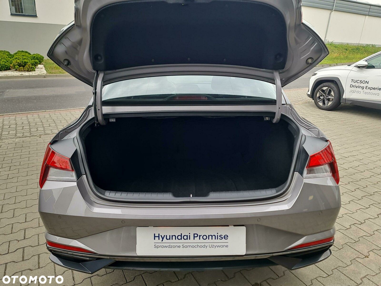 Hyundai Elantra 1.6 Smart CVT - 34