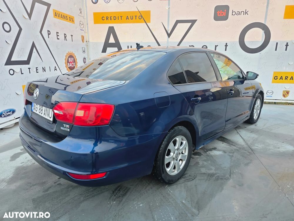 Volkswagen Jetta 1.6 TDI CR DPF Comfortline - 6