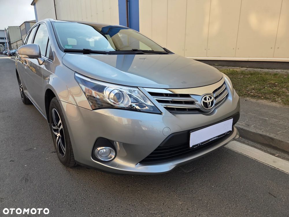 Toyota Avensis 1.8 Executive - 7