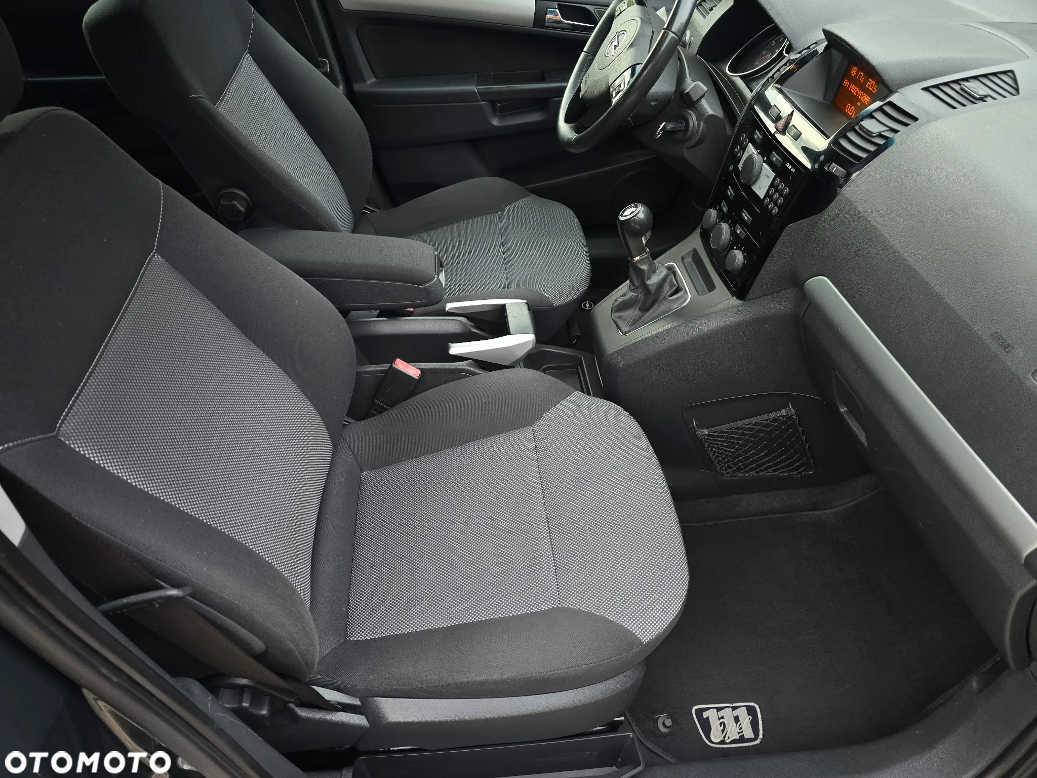 Opel Zafira 1.6 ECOFLEX Edition 111 Jahre - 26