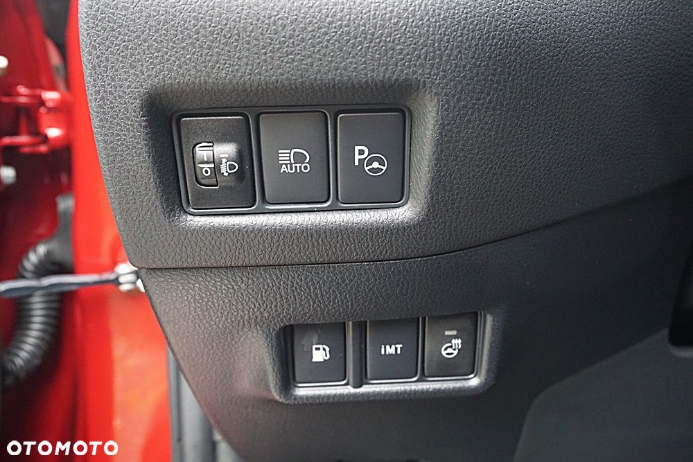 Toyota C-HR 1.2 Turbo Team Deutschland - 34