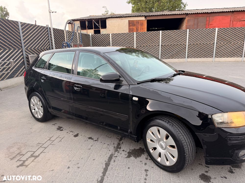 Audi A3 1.6 Ambiente - 4