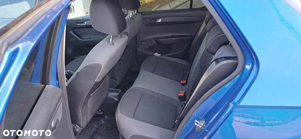 Skoda Fabia - 10