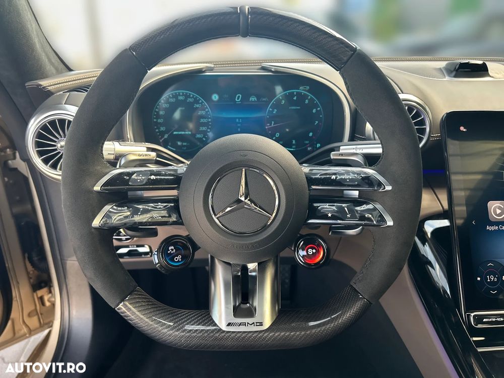 Mercedes-Benz AMG GT R - 28