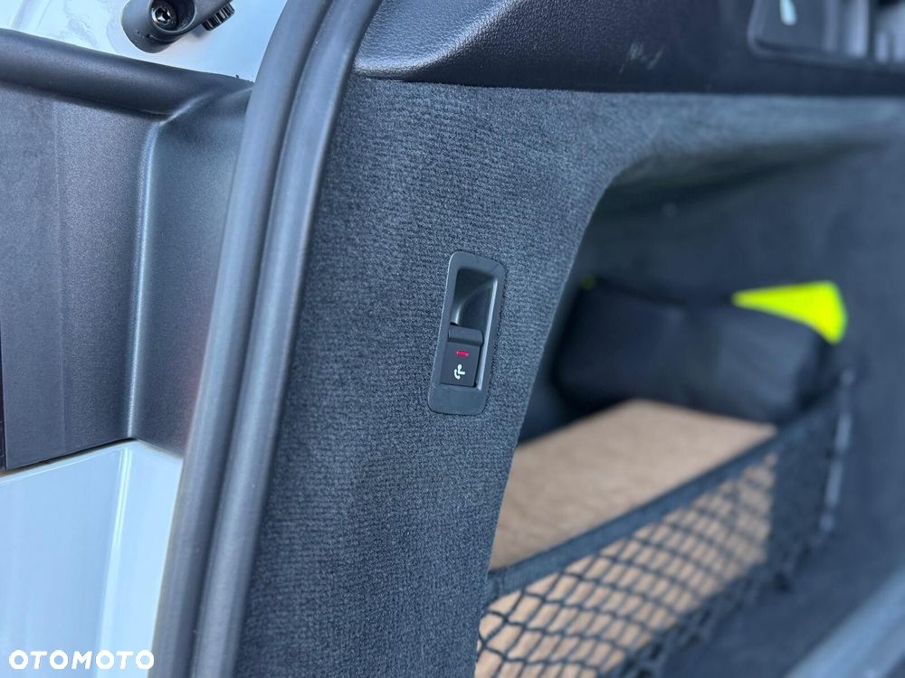 Audi A6 Allroad - 12