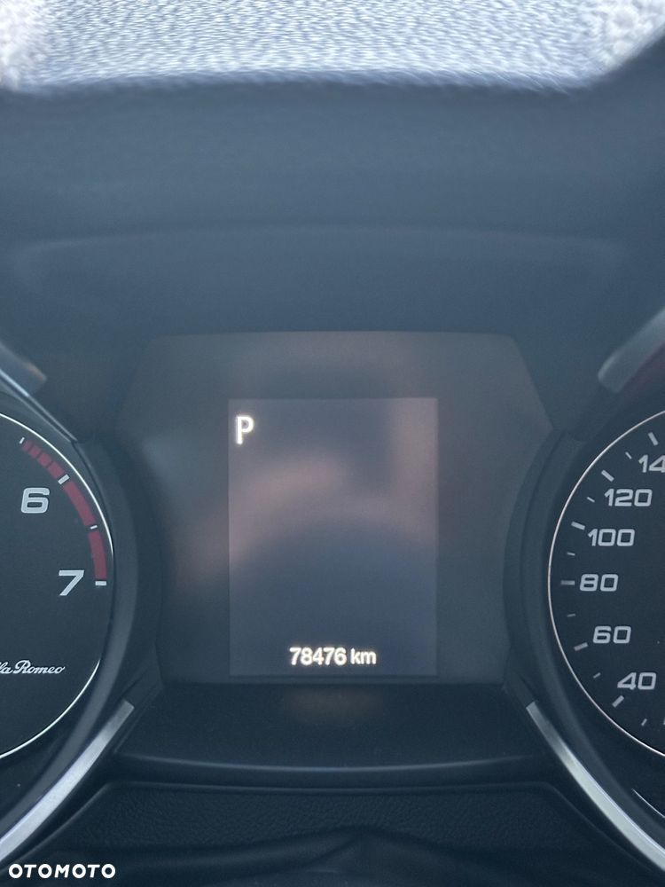Alfa Romeo Stelvio 2.0 Turbo Q4 - 11