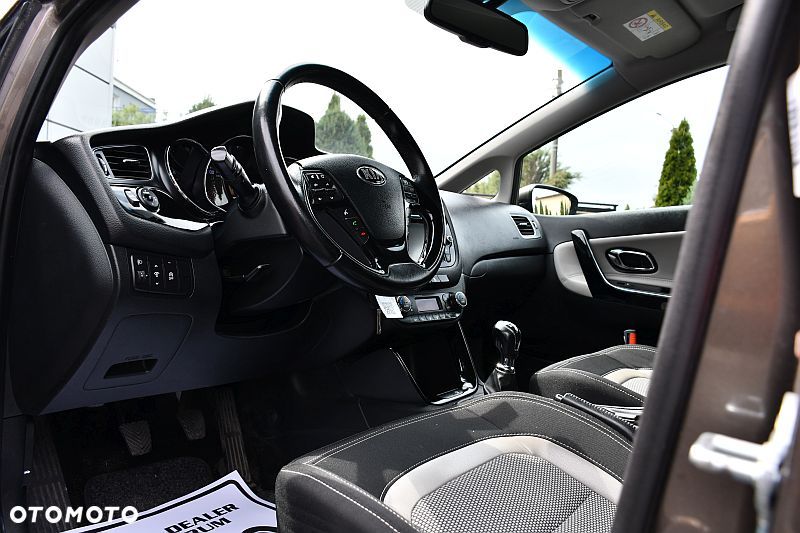 Kia Ceed 1.6 GDI Platinum Edition - 9