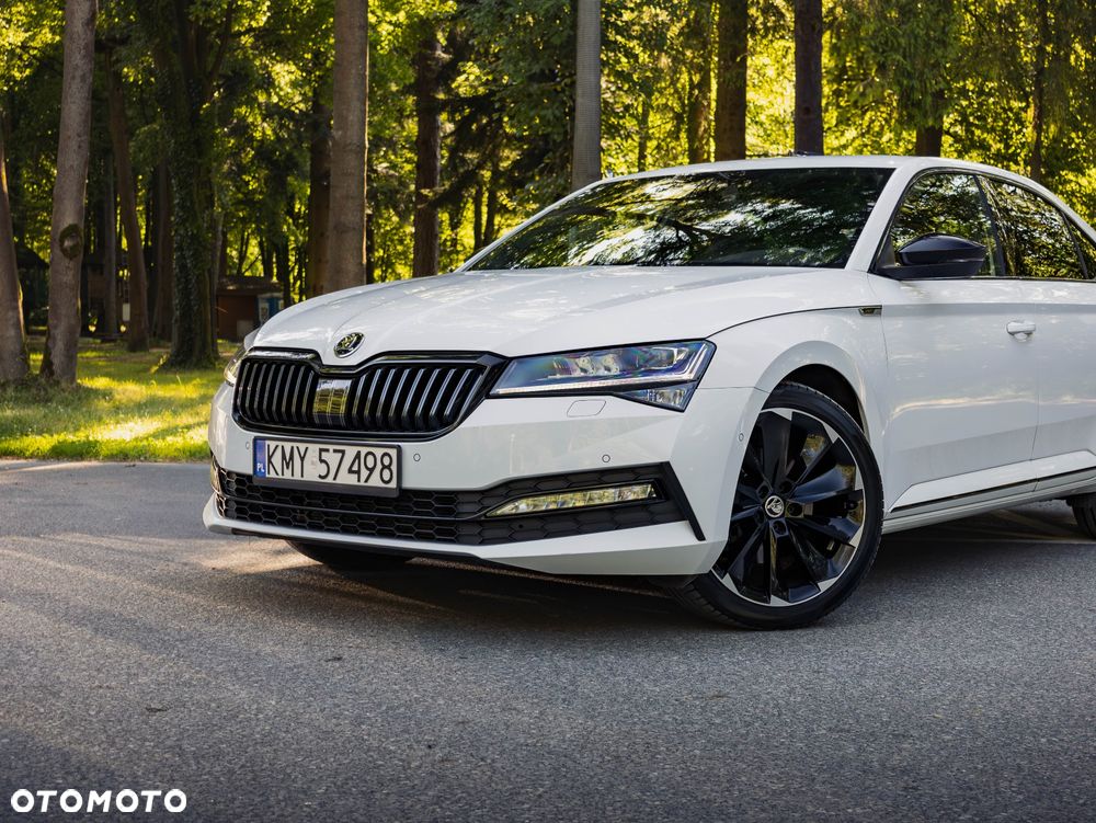 Skoda Superb 2.0 TDI SCR 4x4 Sportline DSG - 2
