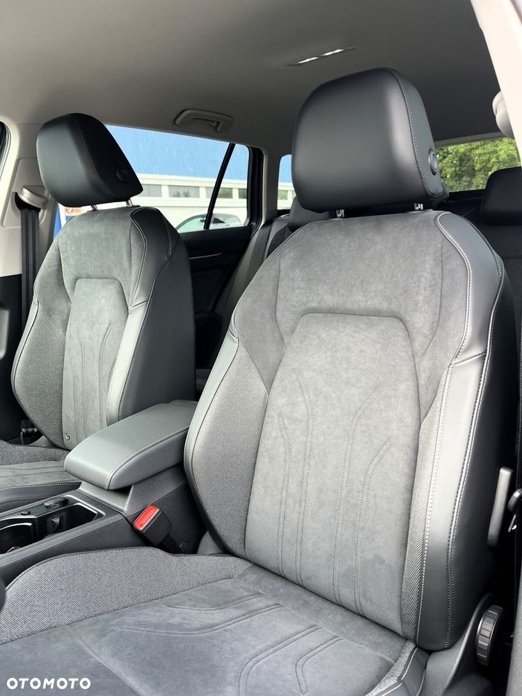 Volkswagen Golf Variant 1.5 eTSI mHEV Life Plus DSG - 13