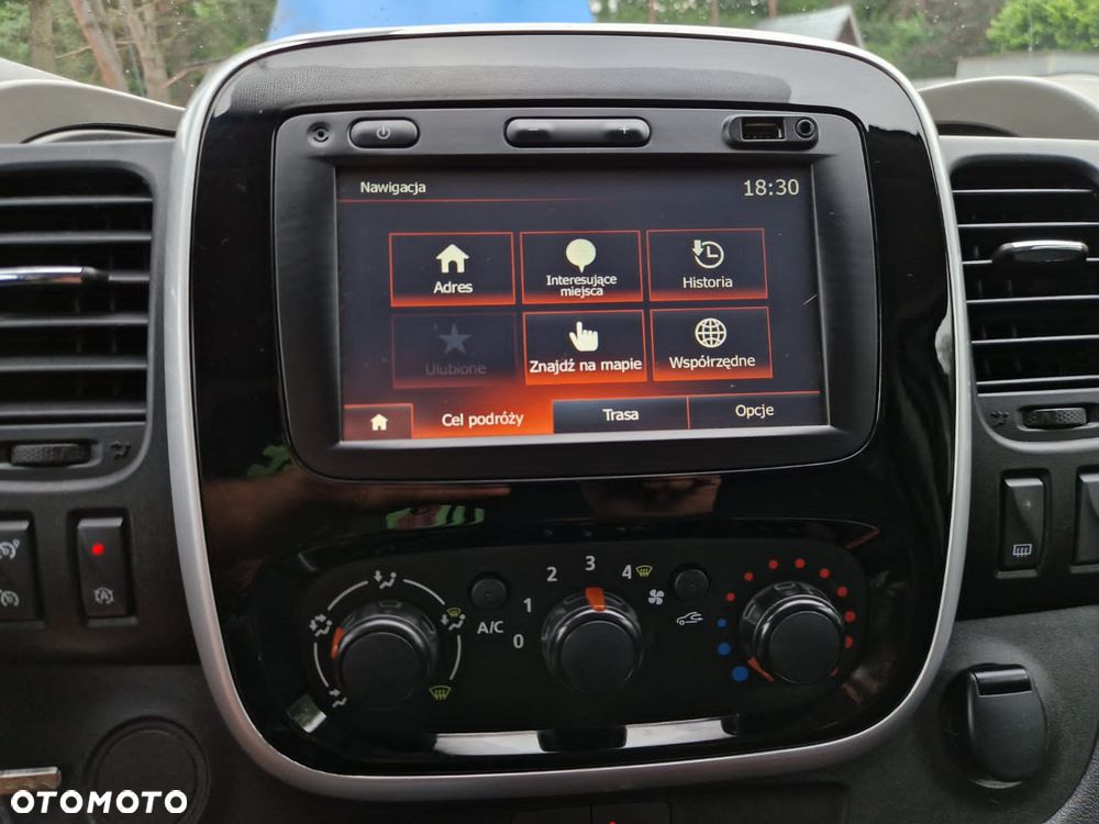 Renault Trafic - 25
