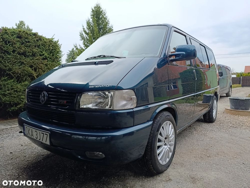 Volkswagen Multivan - 1