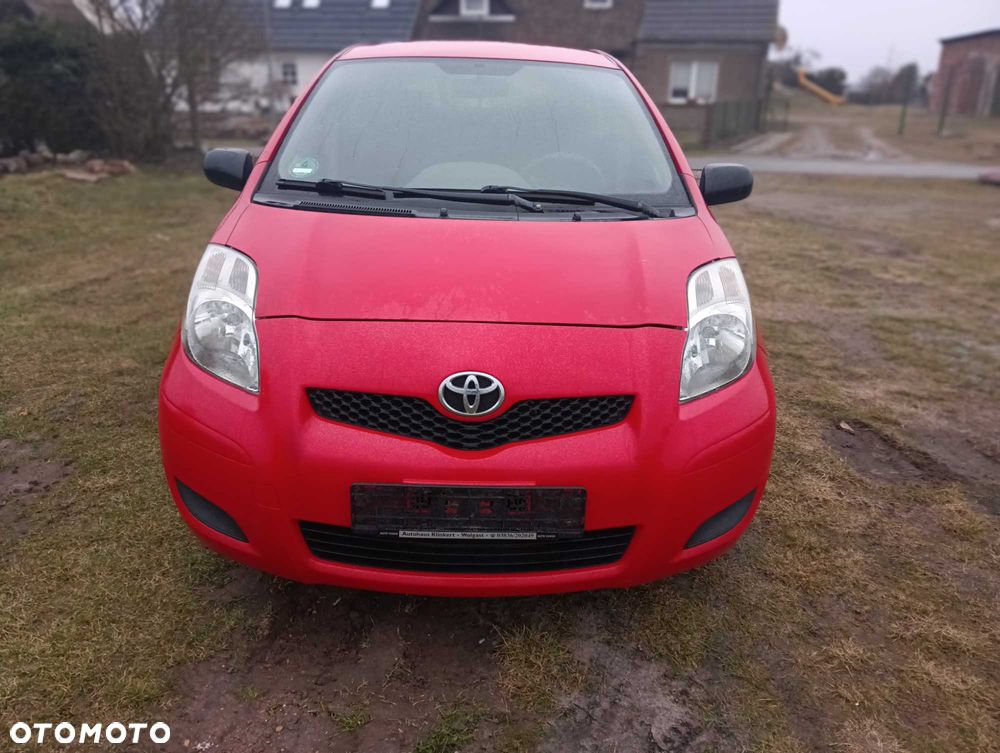 Toyota Yaris - 1