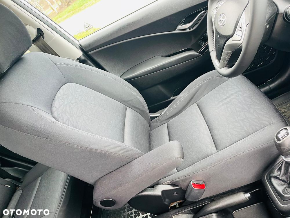 Hyundai ix20 1.4 CRDi Premium - 24