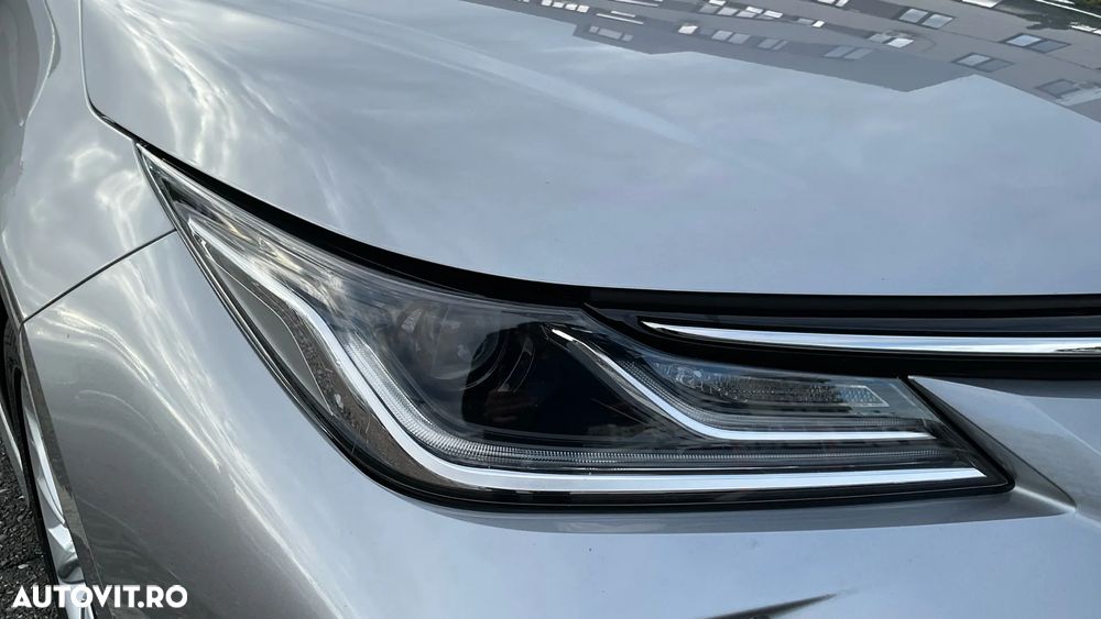 Toyota Corolla 1.8 HSD Dynamic - 13