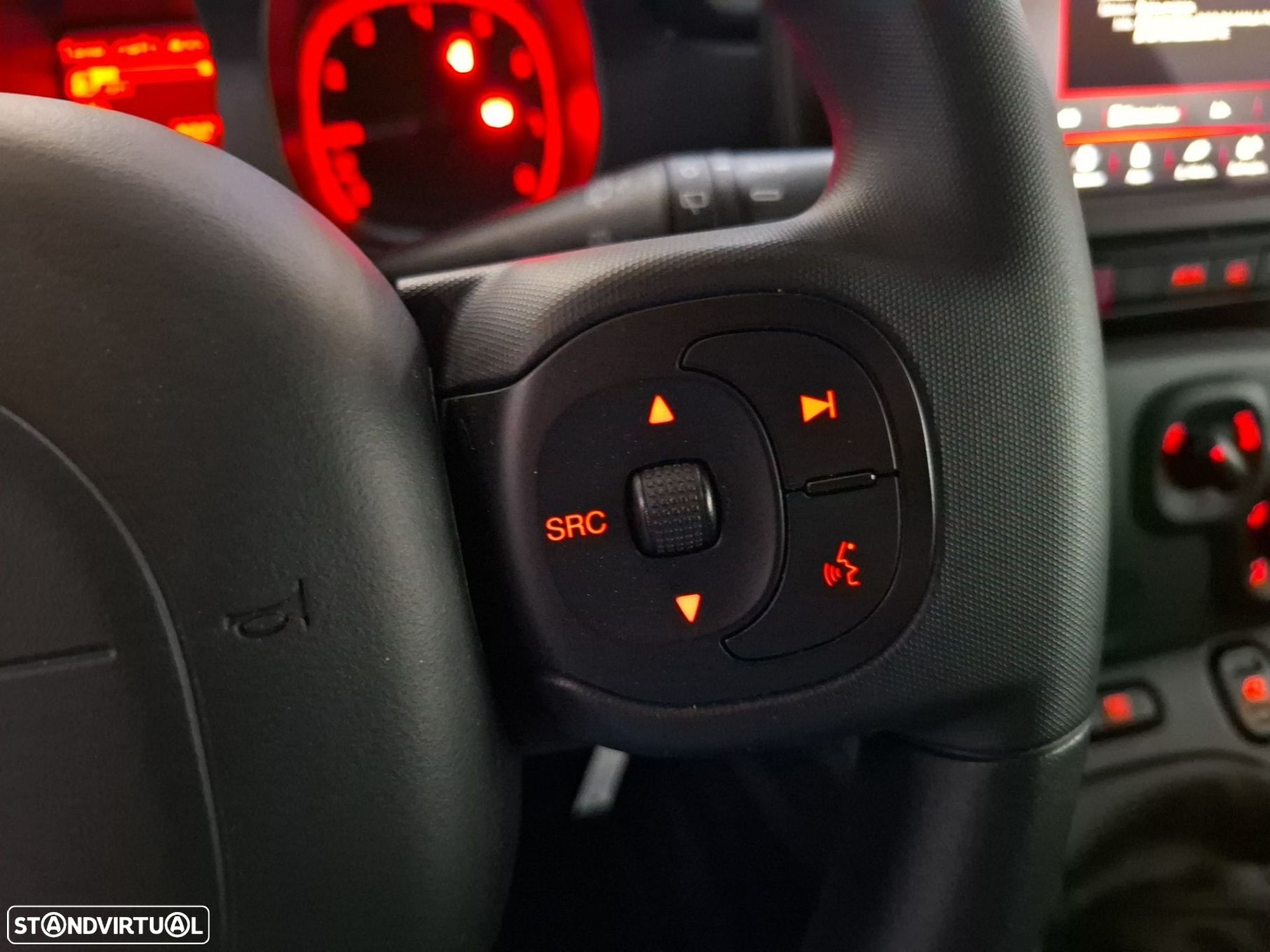 Fiat Panda 1.0 Hybrid City Cross - 17