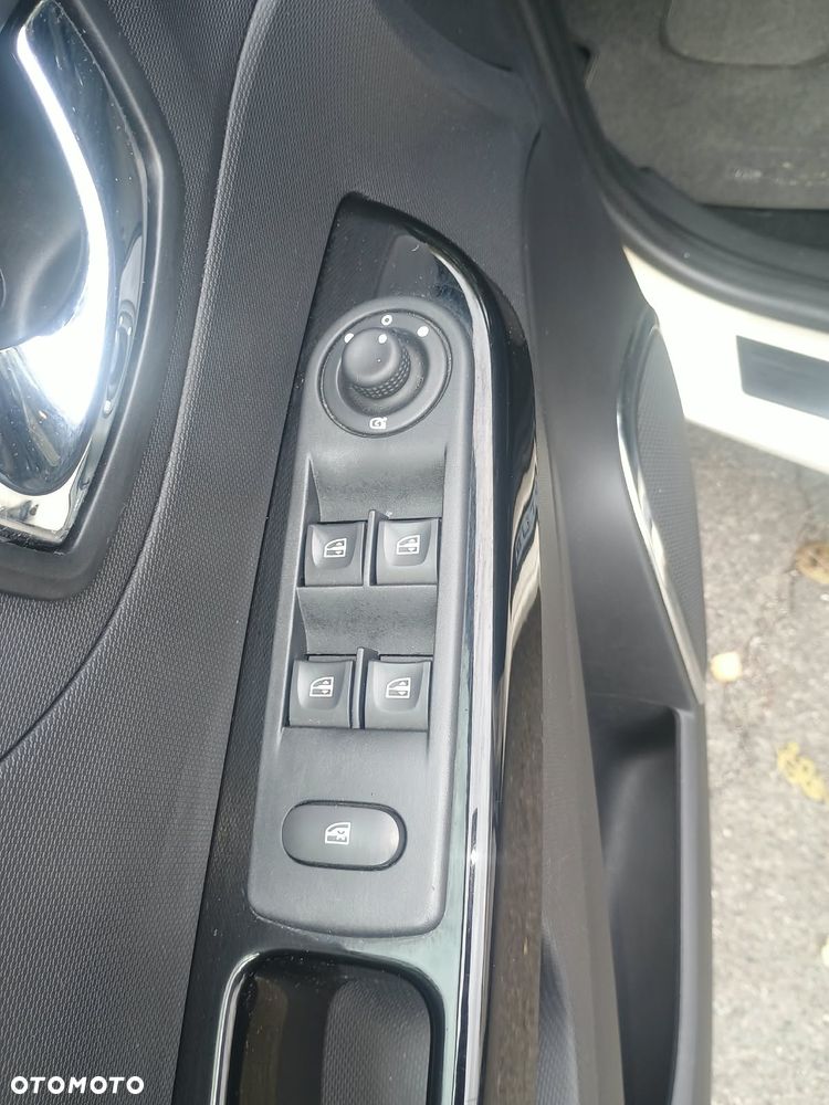 Renault Captur - 13