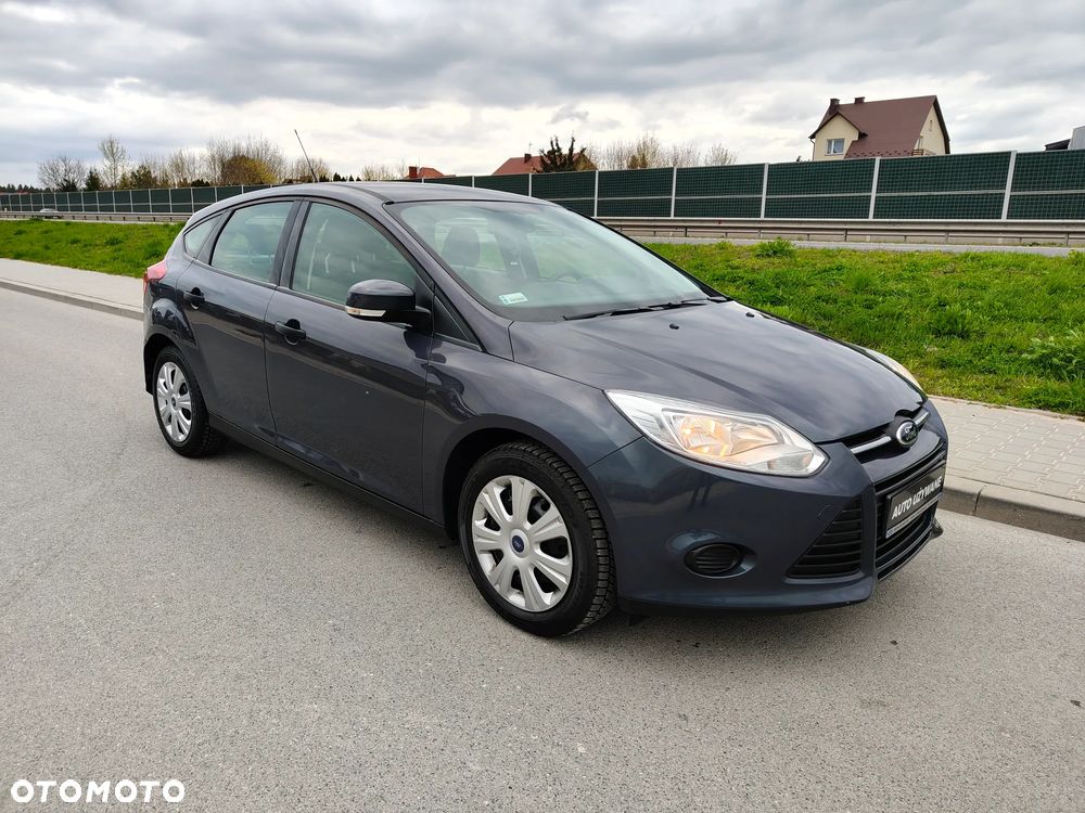 Ford Focus 1.6 Ambiente - 21