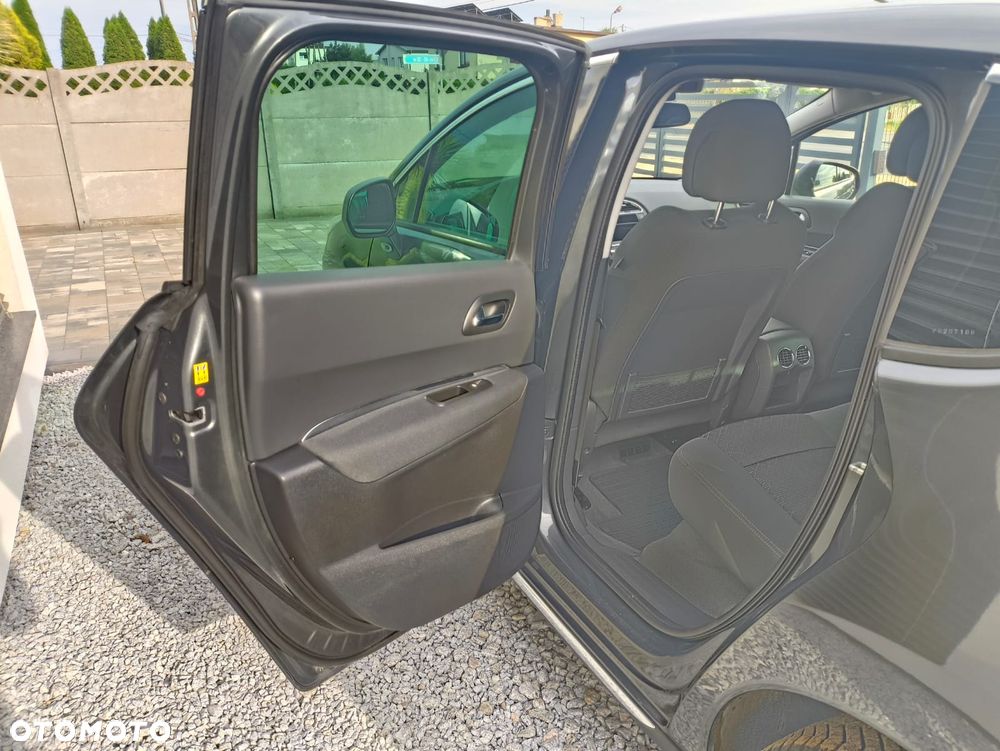 Peugeot 3008 - 22