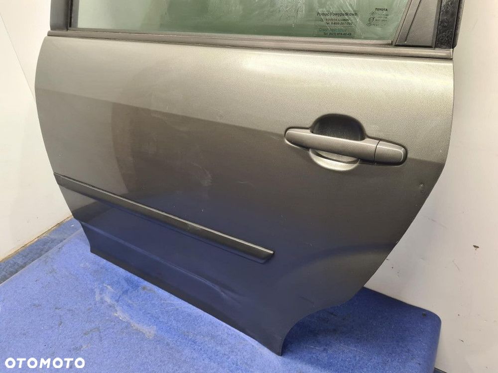 TOYOTA COROLLA VERSO I LIFT  DRZWI TYŁ LEWE 1C3 - 4