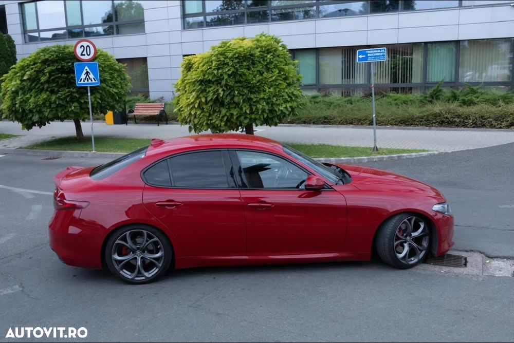 Alfa Romeo Giulia 2.0 Turbo 16V AT8 Veloce - 1