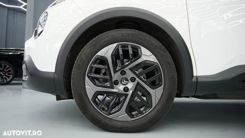 Citroën C4 1.2 PureTech S&S EAT8 Feel - 4