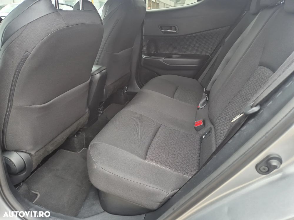 Toyota C-HR Club - 19