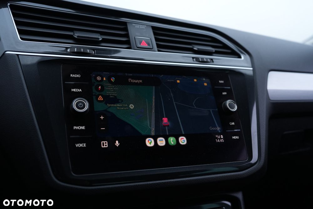 Volkswagen Tiguan - 12