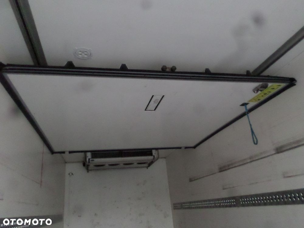 Mercedes-Benz Antos 1830 - 12