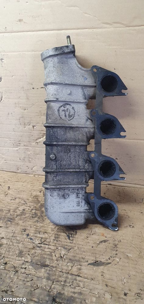 Kolektor ssący Peugeot 307 2.0 HDI 9635616310 - 4