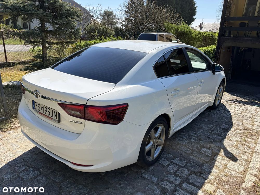 Toyota Avensis 1.8 Active - 4