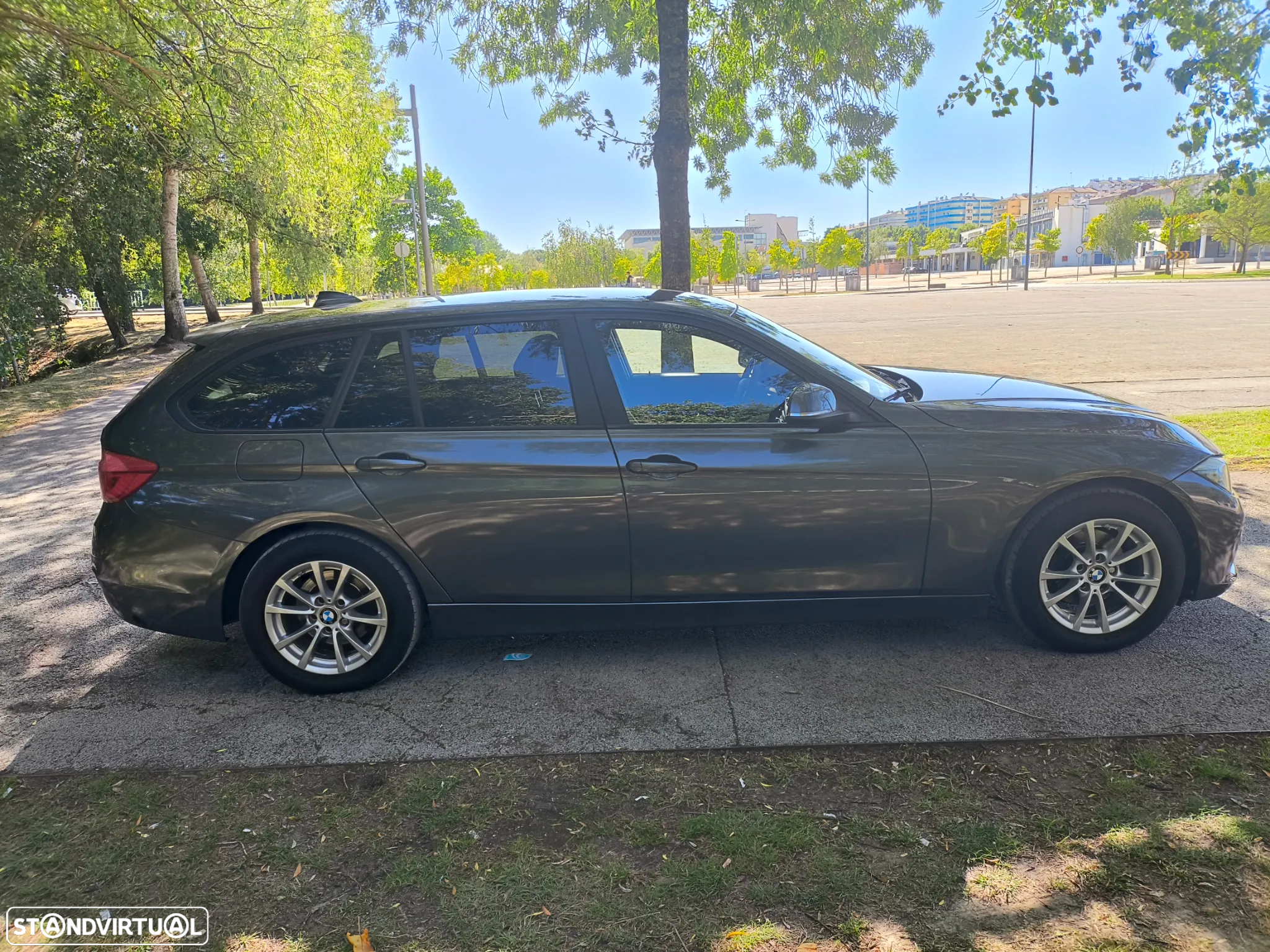 BMW 316 d Touring - 21