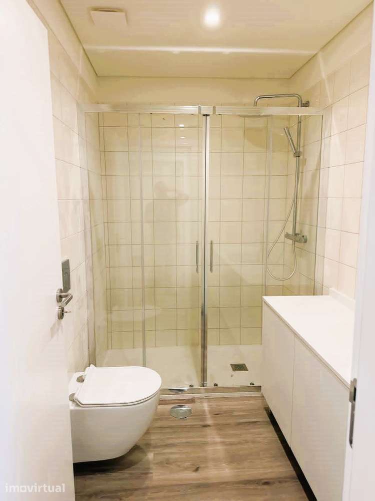 Apartamento T2 - Rua Francisco Sá Carneiro - Amarante - Grande imagem: 4/21