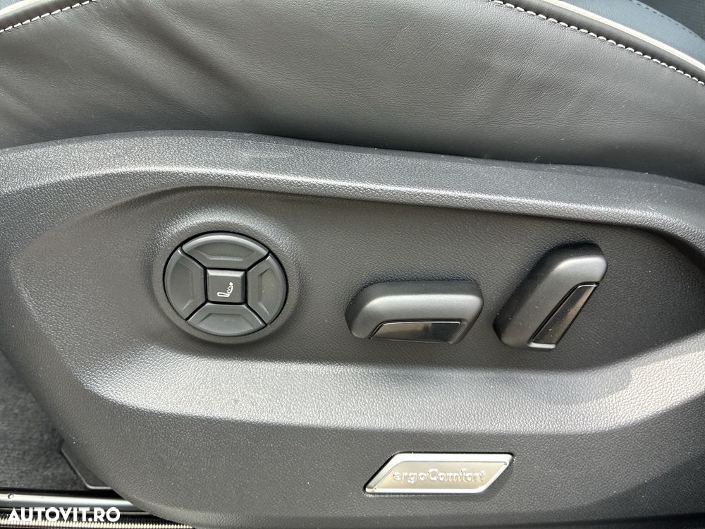 Volkswagen Touareg V6 TDI 4MOTION R-Line - 13
