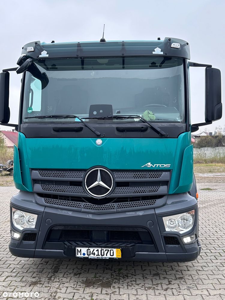 Mercedes-Benz Antos